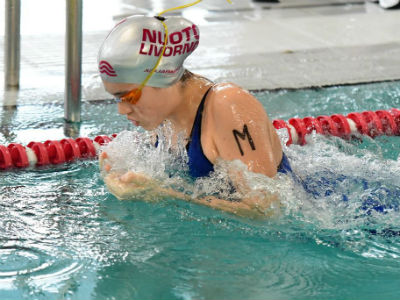 Swim To3303030400x300